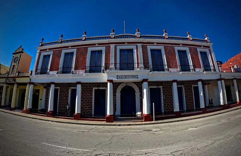 leyenda, amor, yace, bajo, túneles, La Periquera, Holguín