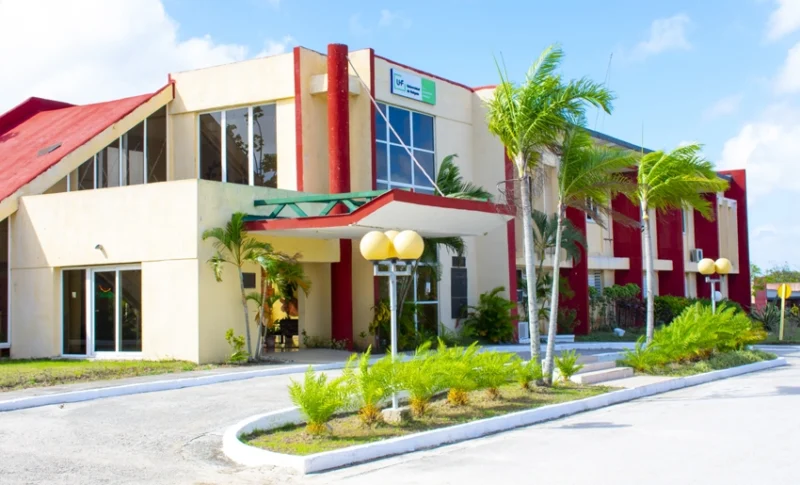 sede universitaria, Celia Sánchez Manduley, Universidad de Holguín, Cuba