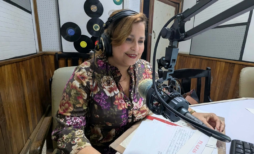 Directora de Apartado Popular, Radio Angulo