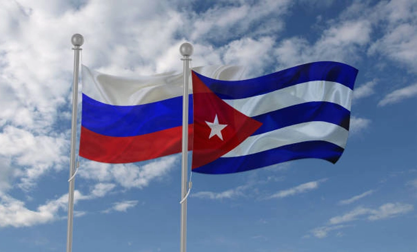 Banderas de Rusia y Cuba