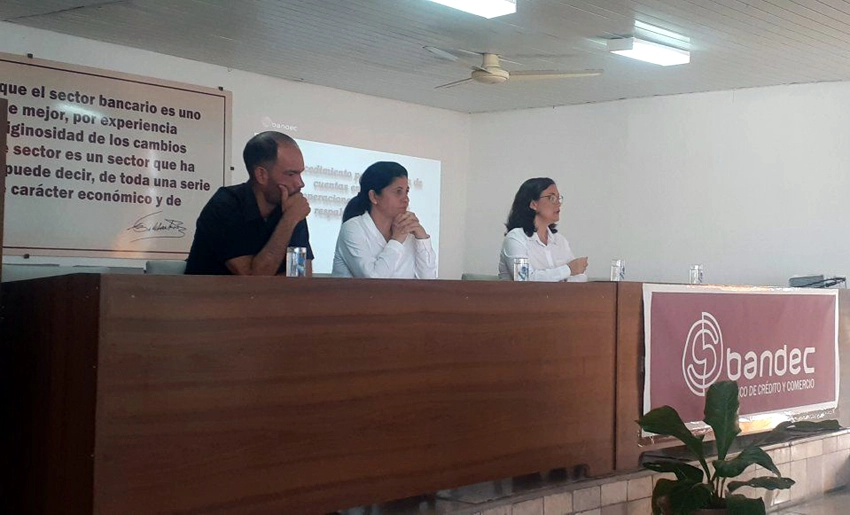 Capacitación de Bandec, Holguín