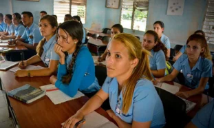 oportunidades, desarrollo, capacidades profesionales, jóvenes, adultos, Holguín, educación