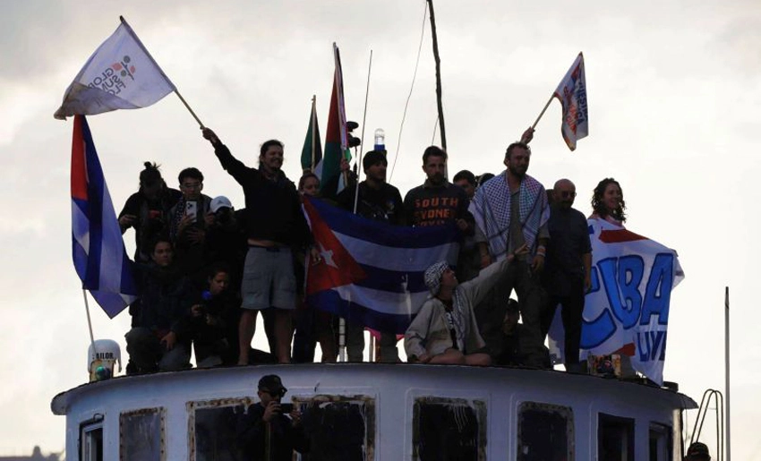 Convoy Nuestra América arriba a Cuba