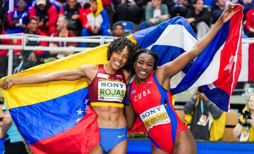 Altletas cubana y venezolana