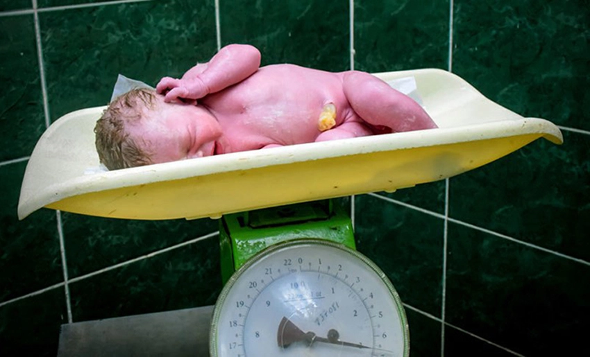 Equipo de pesaje en salud