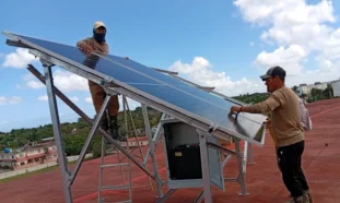 Paneles solares en unidades de salud, Holguín