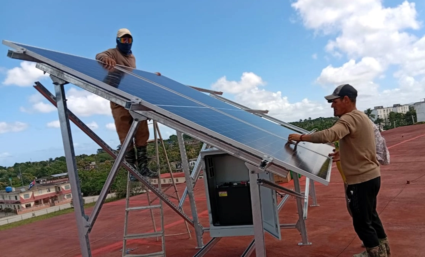 Paneles solares en unidades de salud, Holguín