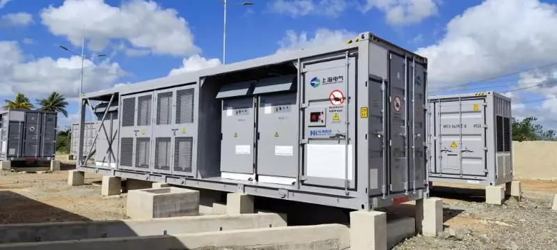 Sistemas BESS, mantiene, Holguín, vanguardia, instalación, energía solar, Cuba