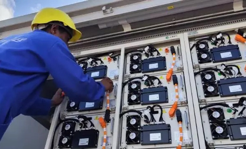 Sistemas BESS, mantiene, Holguín, vanguardia, instalación, energía solar, Cuba