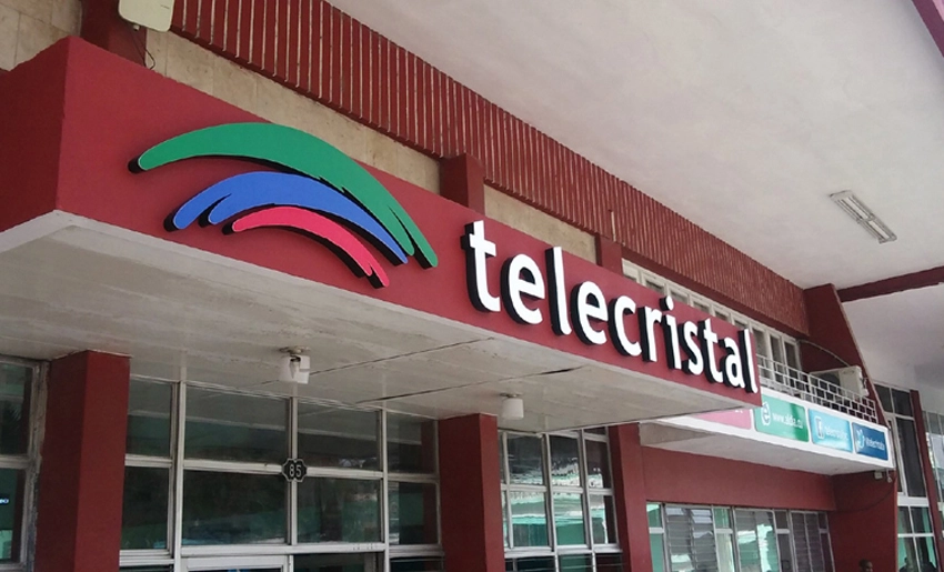 Fachada de Telecristal, televisión en Holguín