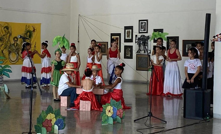 Festival Escaramujo, Holguín