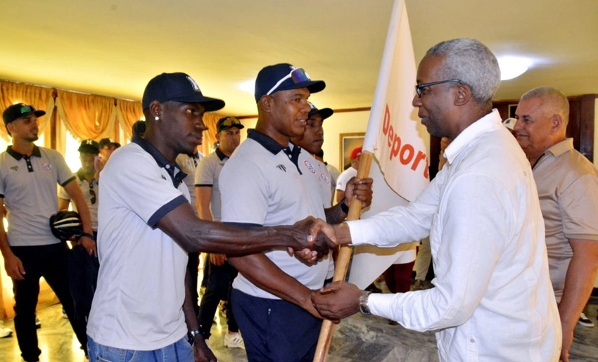 Abnderamiento del equipo Holguín, Liga Élite de Béisbol