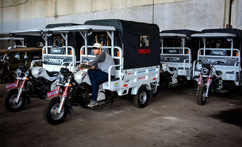 Ensamblaje triciclos eléctricos, Holmeca