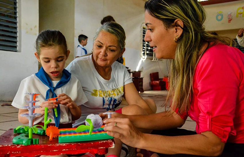 educación especial, niños autistas, Holguín