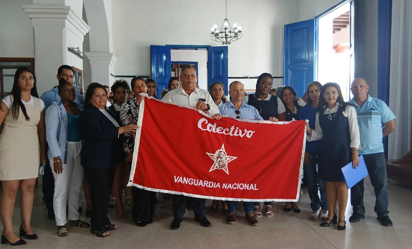 Etecsa, Colectivo Vanguardia Nacional, Holguín