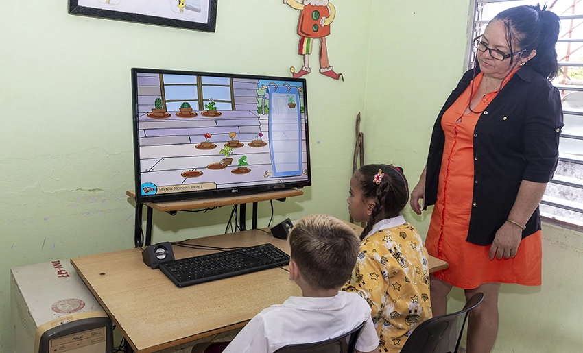 Formación en círculos infantiles, Holguín