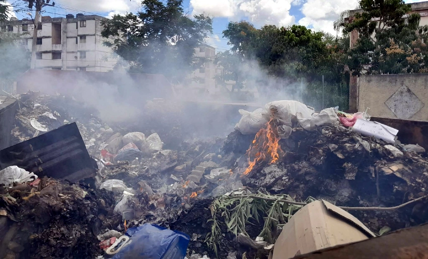 Quema de basura en Holguín