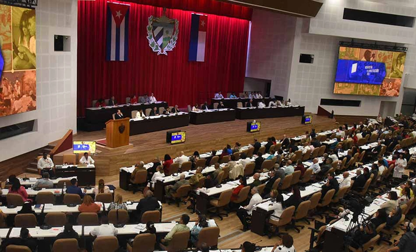 Parlamento, Cuba
