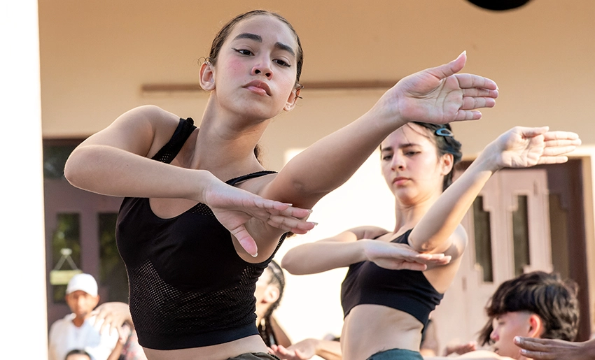 Danza en 33 edición de Romerías de Mayo