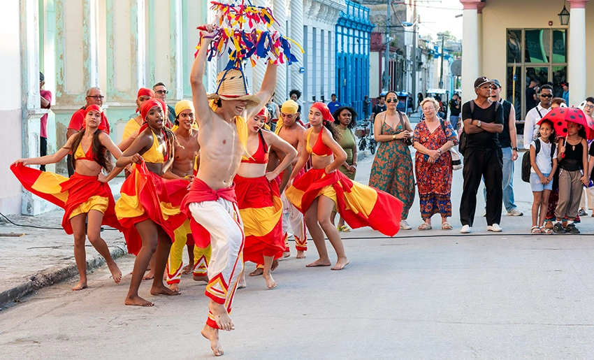 danza, Codanza, La Camapana, plazas, calles, Holguín, Romerías de Mayo
