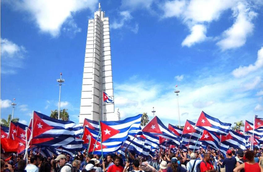 1 de Mayo, unidad, trabajadores cubanos, ejemplo, resistencia, Holguín
