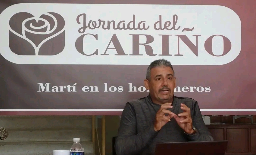 Conferencia Jornada del Cariño en Holguín