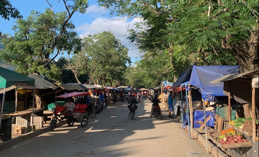 lrededores del mercado Los Chinos en Holguín