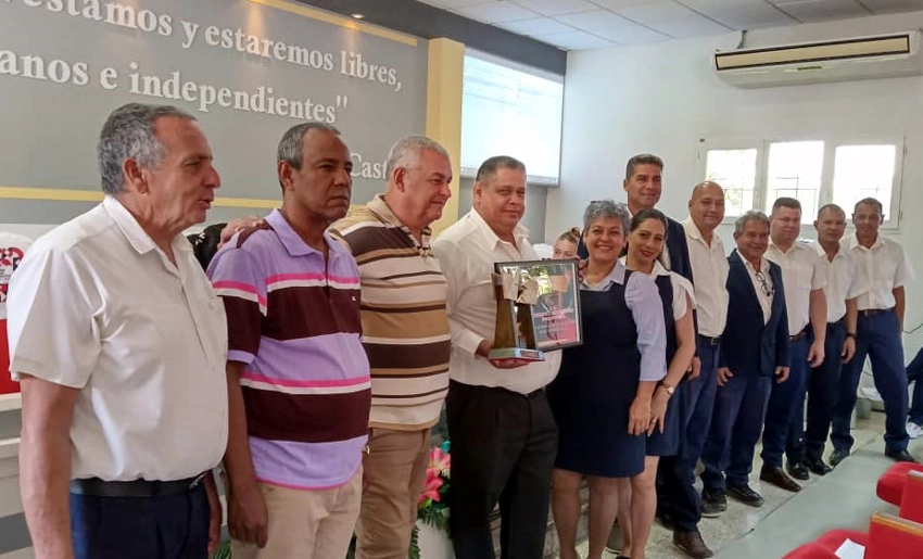 Premio Calidad a Etecsa, Holguín