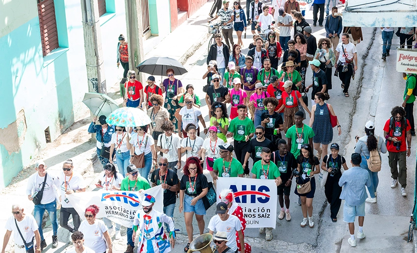 Romerías de Mayo, desfile, Holguín