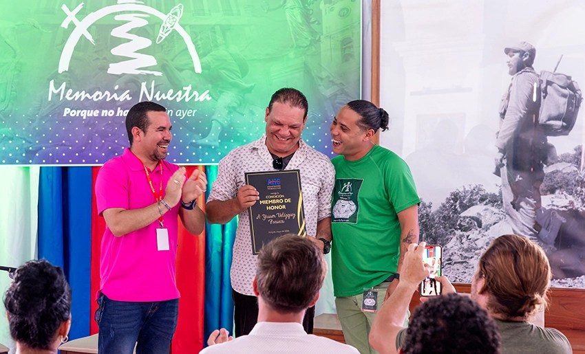 Reconocimiento de la AHS a creadores, Holguín
