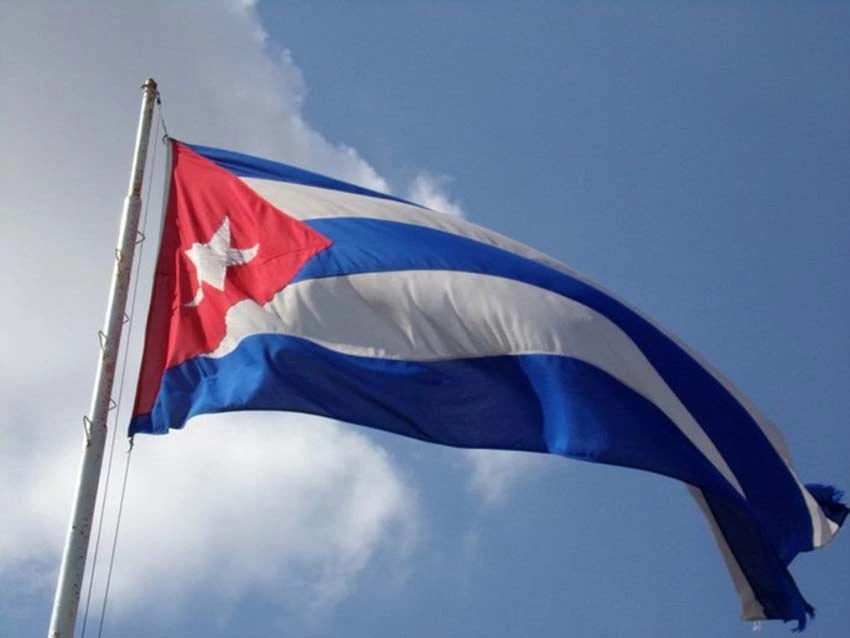 bandera cubana, cerco, economía