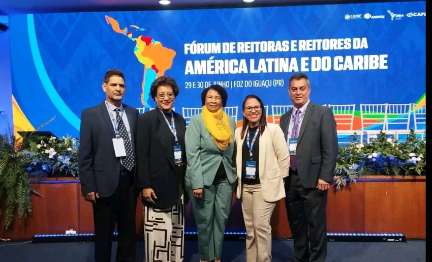Rectora de la UHo junto a homólogos latinoamericanos
