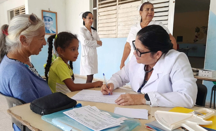 Atención pediátrica en Holguín