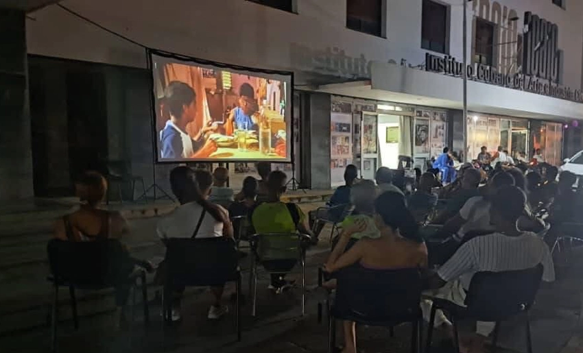 Proyecciones del ICAIC, verano, Cuba