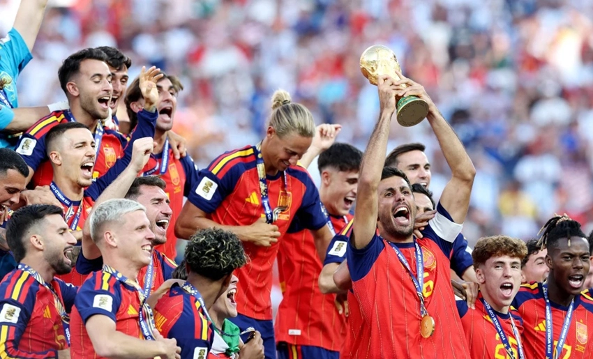 Fútbol, España campeona