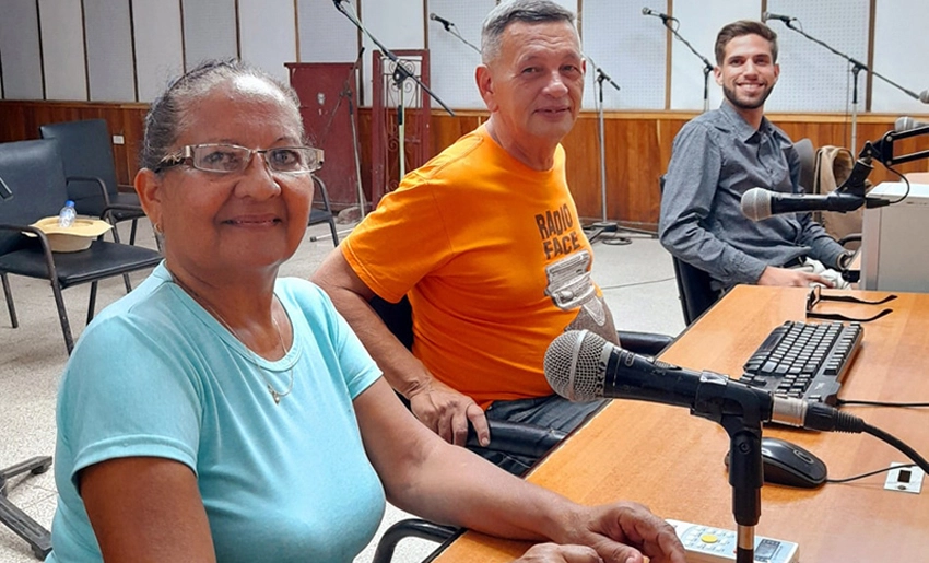 Locutores de Radio Angulo