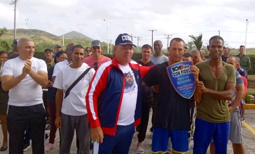 Carrera en homanaje al centenario de Fidel