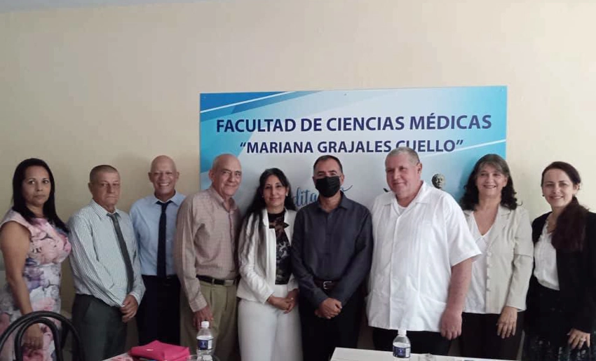 Doctores de la Universdidad de Ciencias Médicas de Holguín
