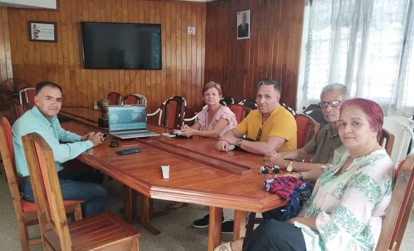 Profesionales de la Universidad de Holguín