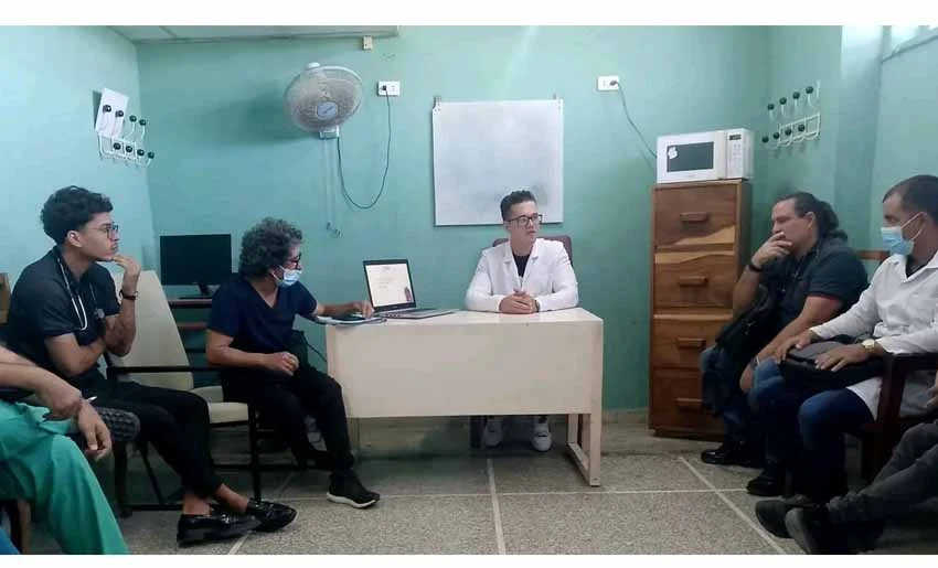 cardiólogos holguineros, actualización, conocimientos, salud, infarto miocardio, salud, Holguín