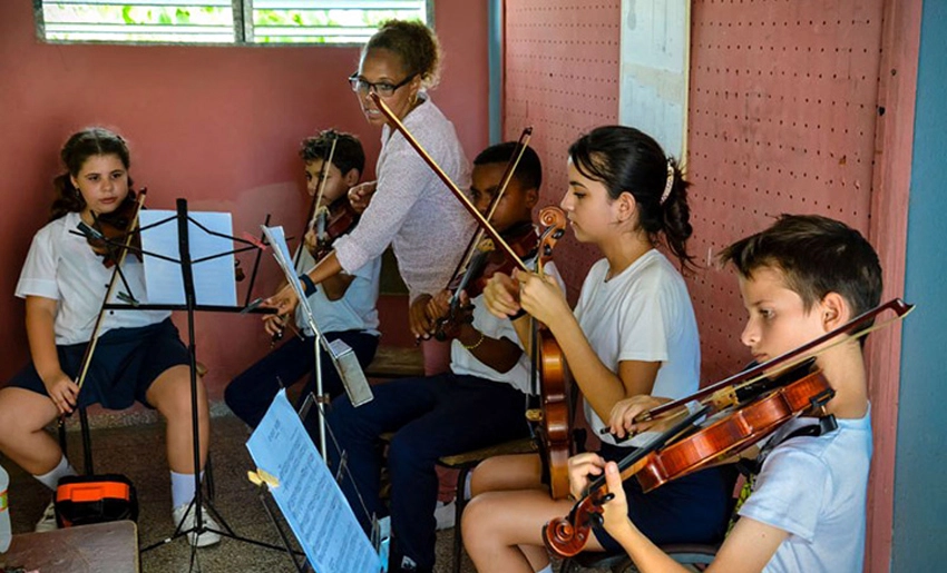 Escuela Elemental de Arte en Holguín