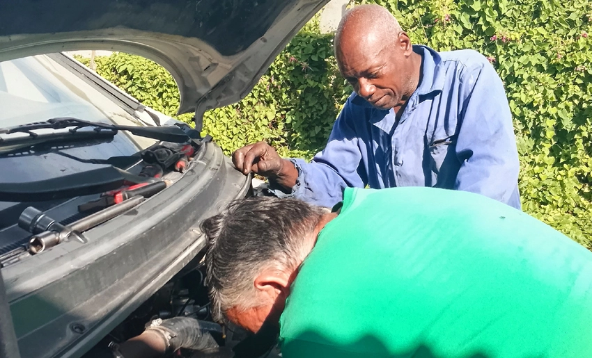Reparación de ambulancia en Antilla, Holguín
