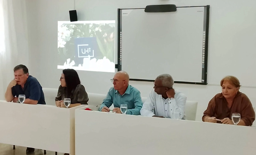 Reunión MES en UHo