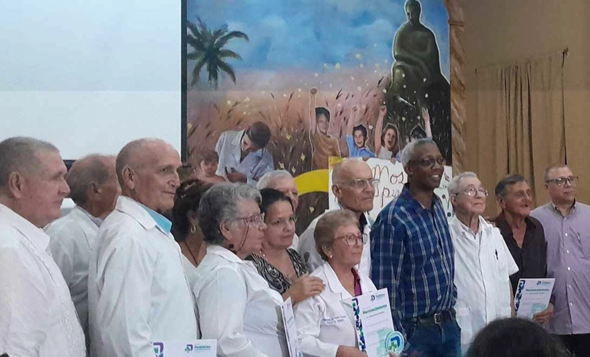 Celebración del aniversario 55 del Hospital Pediátrico en Holguín