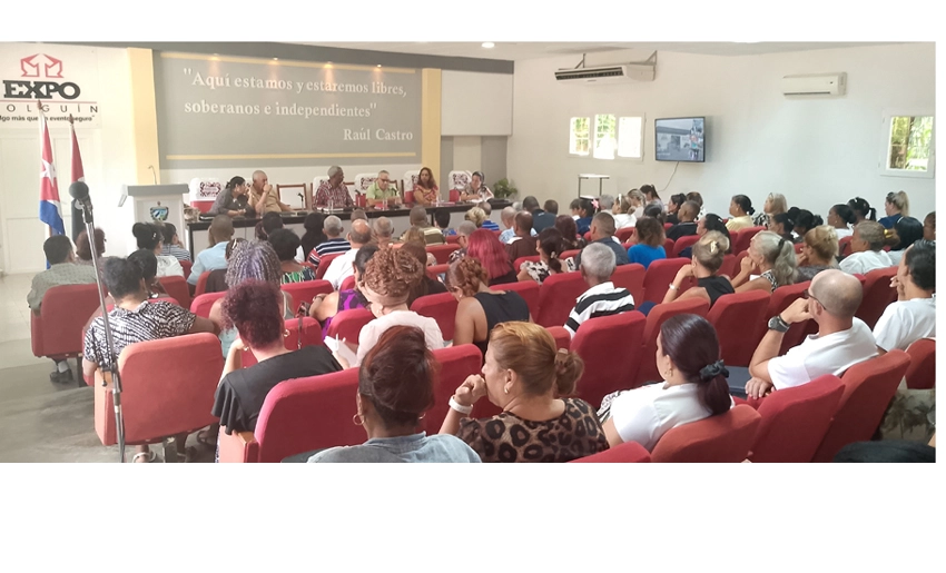 Analizan, transformaciones laborales y sociales, encuentro, Ministro de Trabajo reunión, Holguín