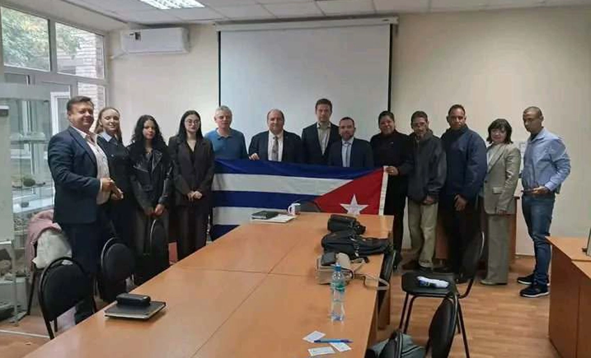 Encuentro entre representantes de la UHo y Universidad Estatal de Rusia
