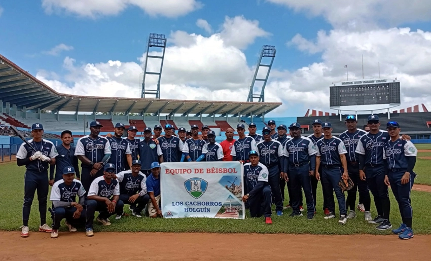 Equipo Cachorros de Holguín