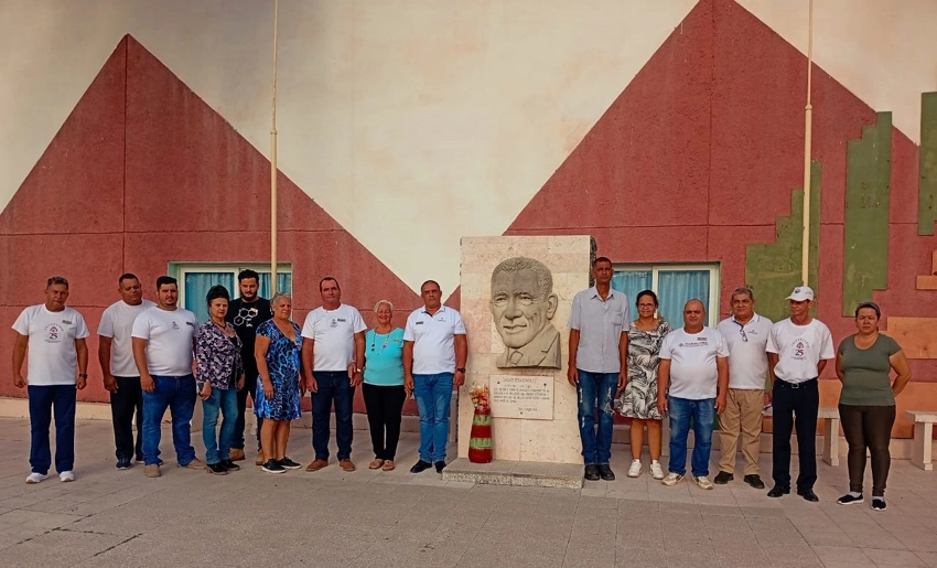Celebración del aniversario 26 de la fábrica de Cigarros de Holguín